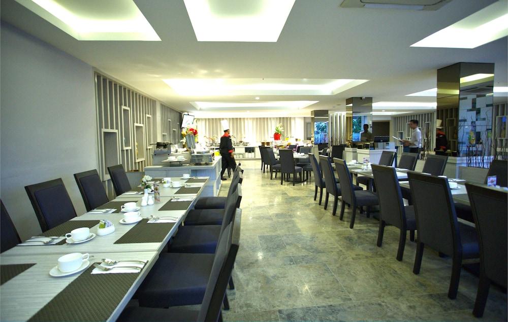 Tjokro Hotel Pekanbaru Εξωτερικό φωτογραφία